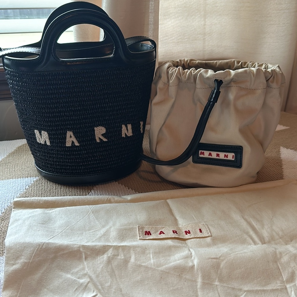 Marni Tropicalia Small Bucket Bag in black leather and raffia-effect fabric - Picture 9 of 11